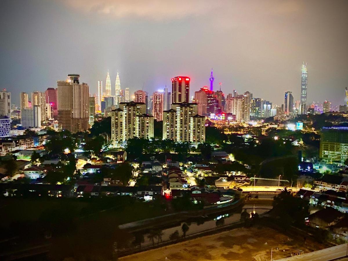 Monkey Mansion Hostel กัวลาลัมเปอร์ ภายนอก รูปภาพ