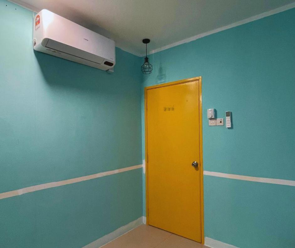 Monkey Mansion Hostel กัวลาลัมเปอร์ ภายนอก รูปภาพ